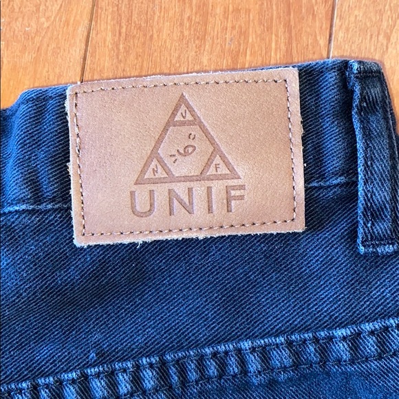 UNIF distressed high waisted black shorts - 25 - Picture 3 of 5